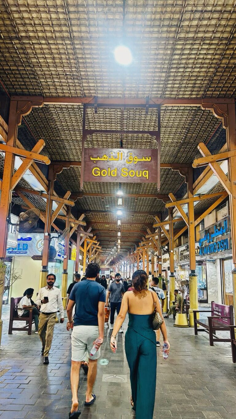 Discover the Glittering Wonders of Dubai Gold Souk